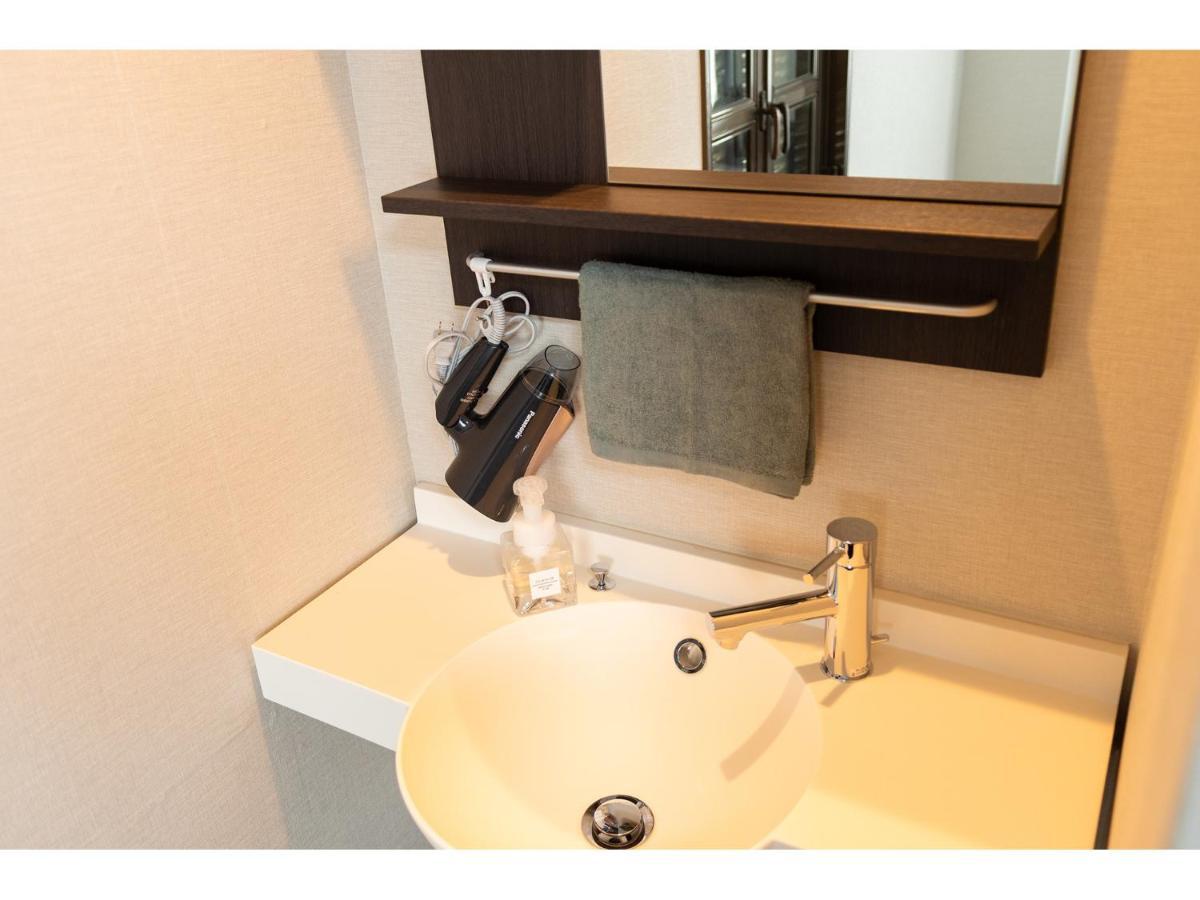 Twin Room with Shared Bathroom