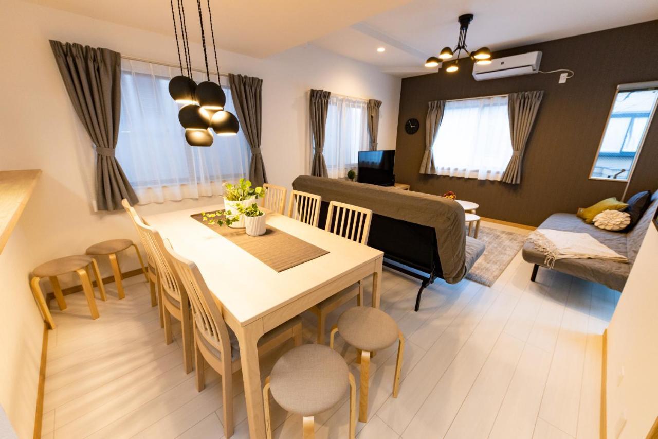 Family Room,1175567950:JPEG