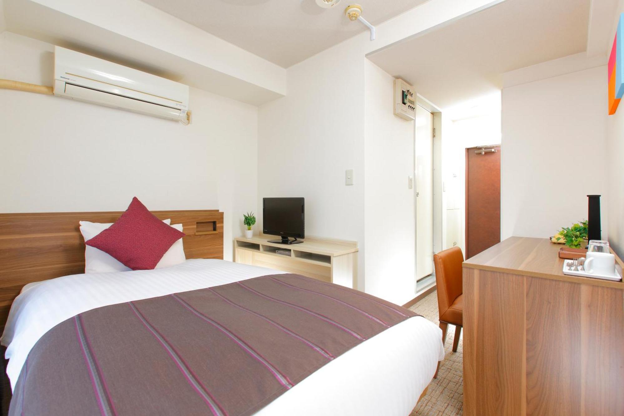 Economy Single Room Smoking House Keeping is Optional Additional Cost,1213418773:JPEG