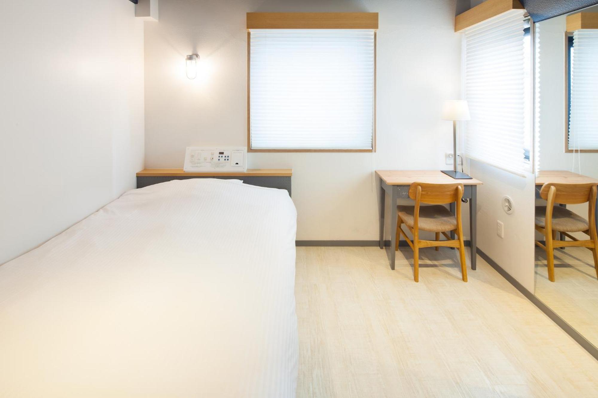 Standard Single Room,1112415918:JPEG