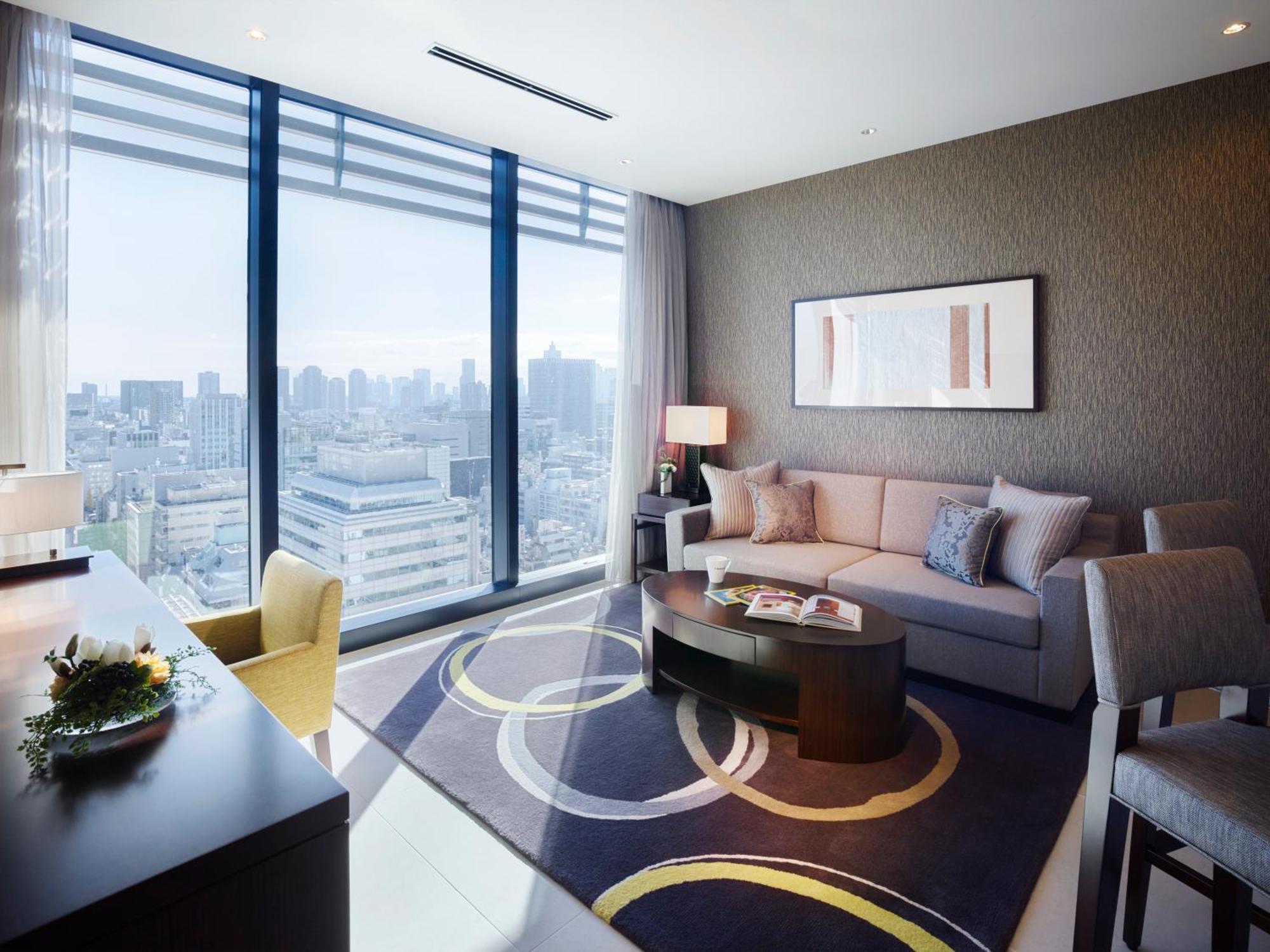 Deluxe One-Bedroom Suite