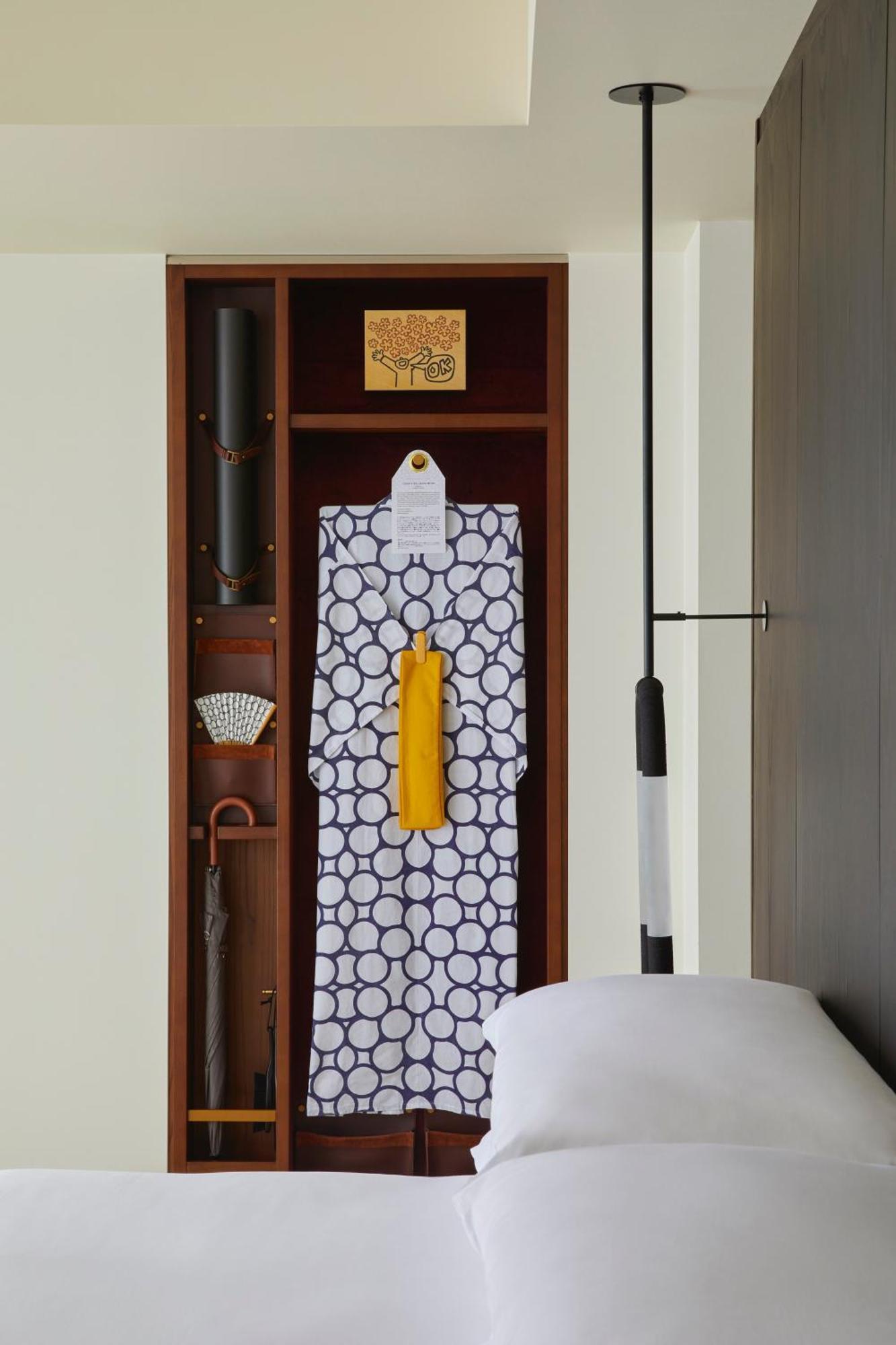 Essential Twin Room,1284335800:JPEG