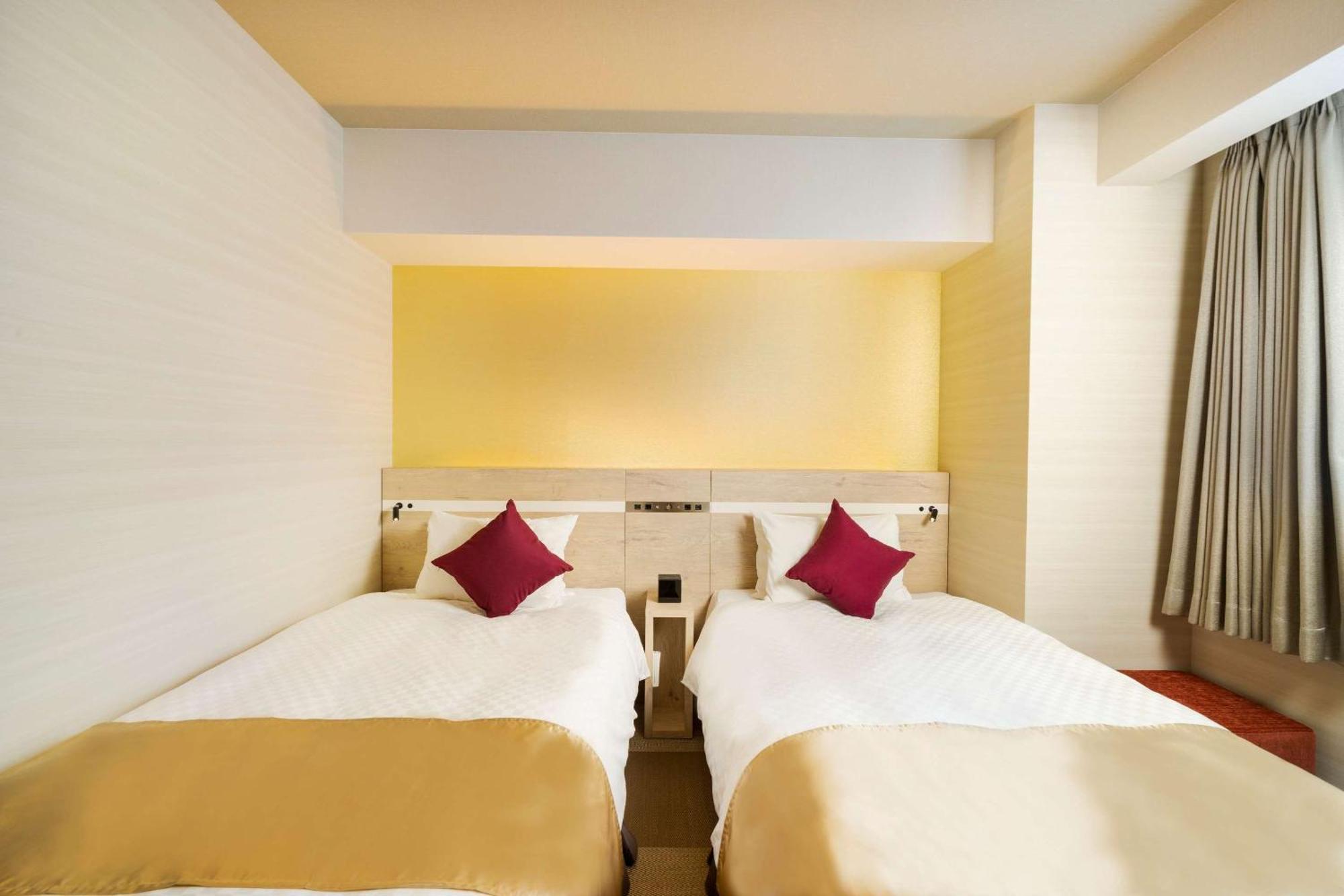 Superior Twin Room,1284667042:JPEG