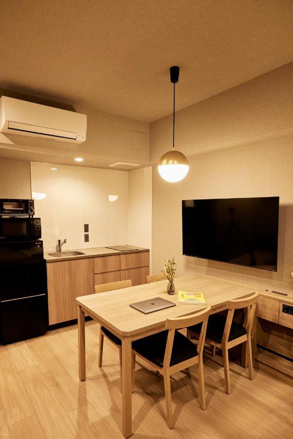 Deluxe Studio Apartment