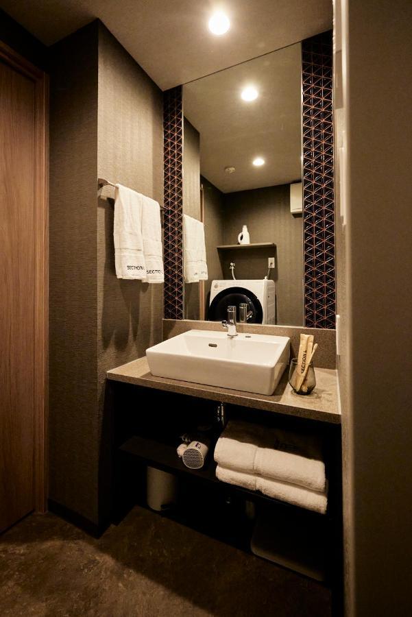 Deluxe Studio Apartment