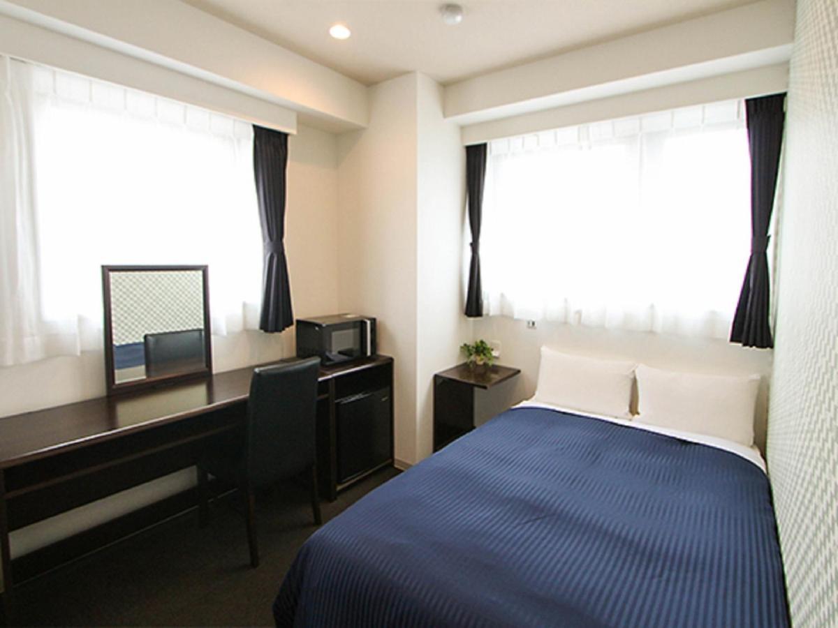 Double Room with Small Double Bed with Bathroom - Smoking