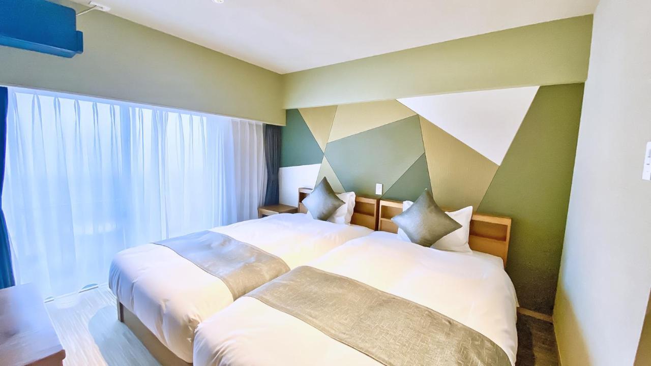 Twin Room with City View
