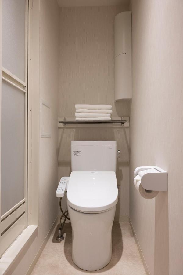 Single Room,1362576821:JPEG
