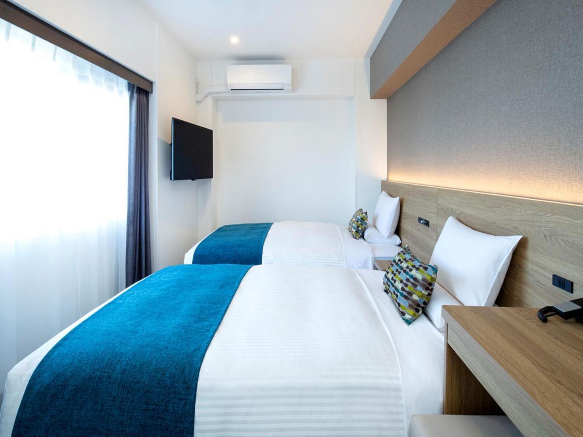 Superior Twin Room Non Smoking House Keeping is Optional Additional Cost