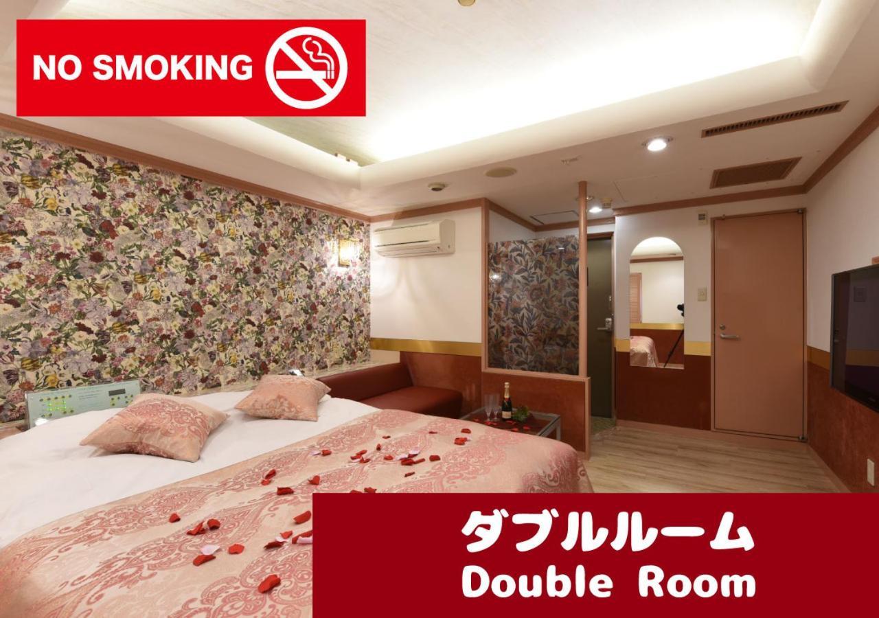 Double Room,1397381798:JPEG