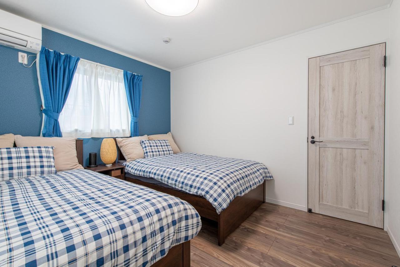 Twin Room,1423706529:JPEG