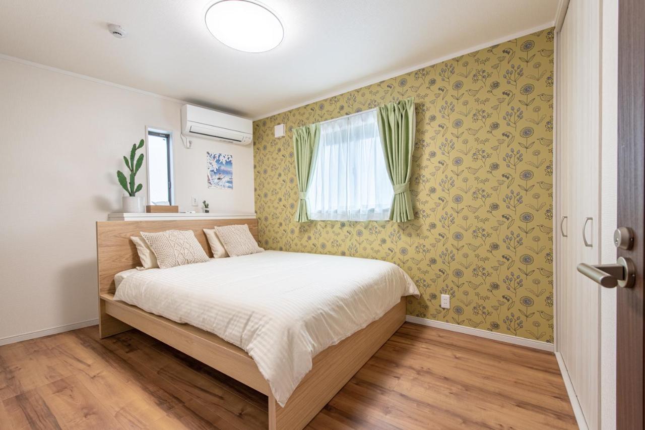 Queen Room,1423715337:JPEG