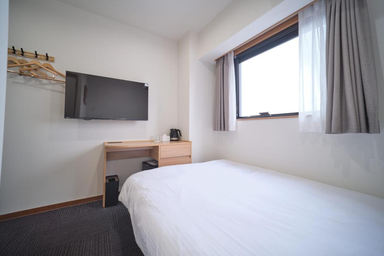 Double Room,1487517511:JPEG