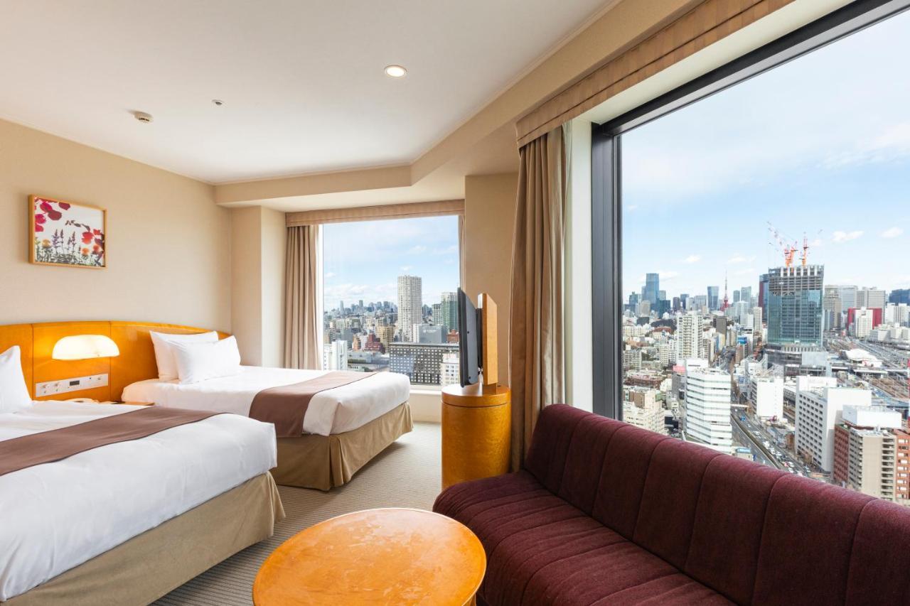 Main Tower 30th-34th Floor Corner Twin Room Non-Smoking