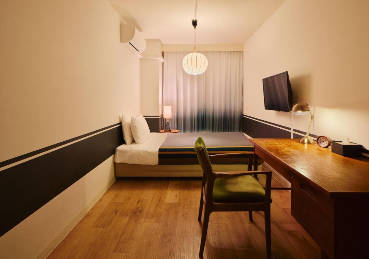 Small Double Room,1243524271:JPEG