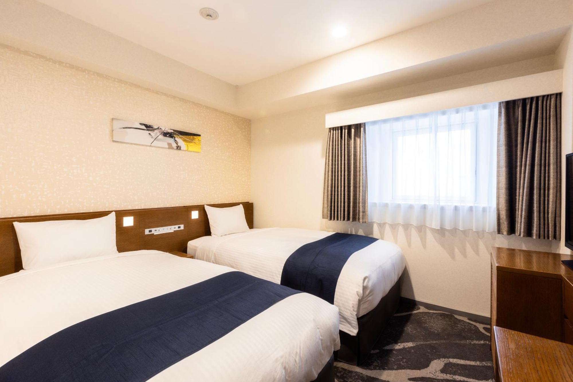 Twin Room Non-Smoking Renewal Floor