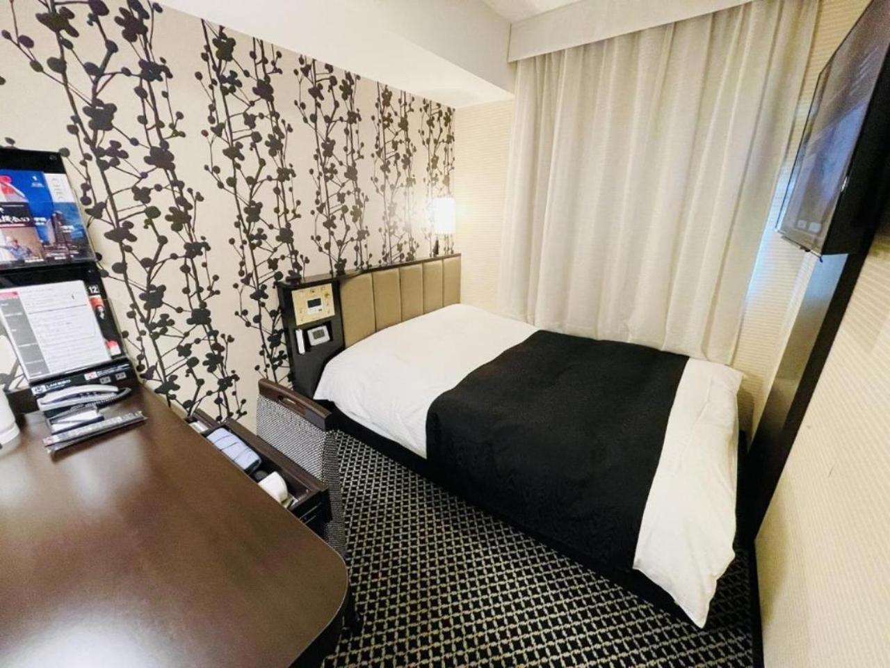 Double Room Small Double Bed Non-Smoking,527294184:JPEG