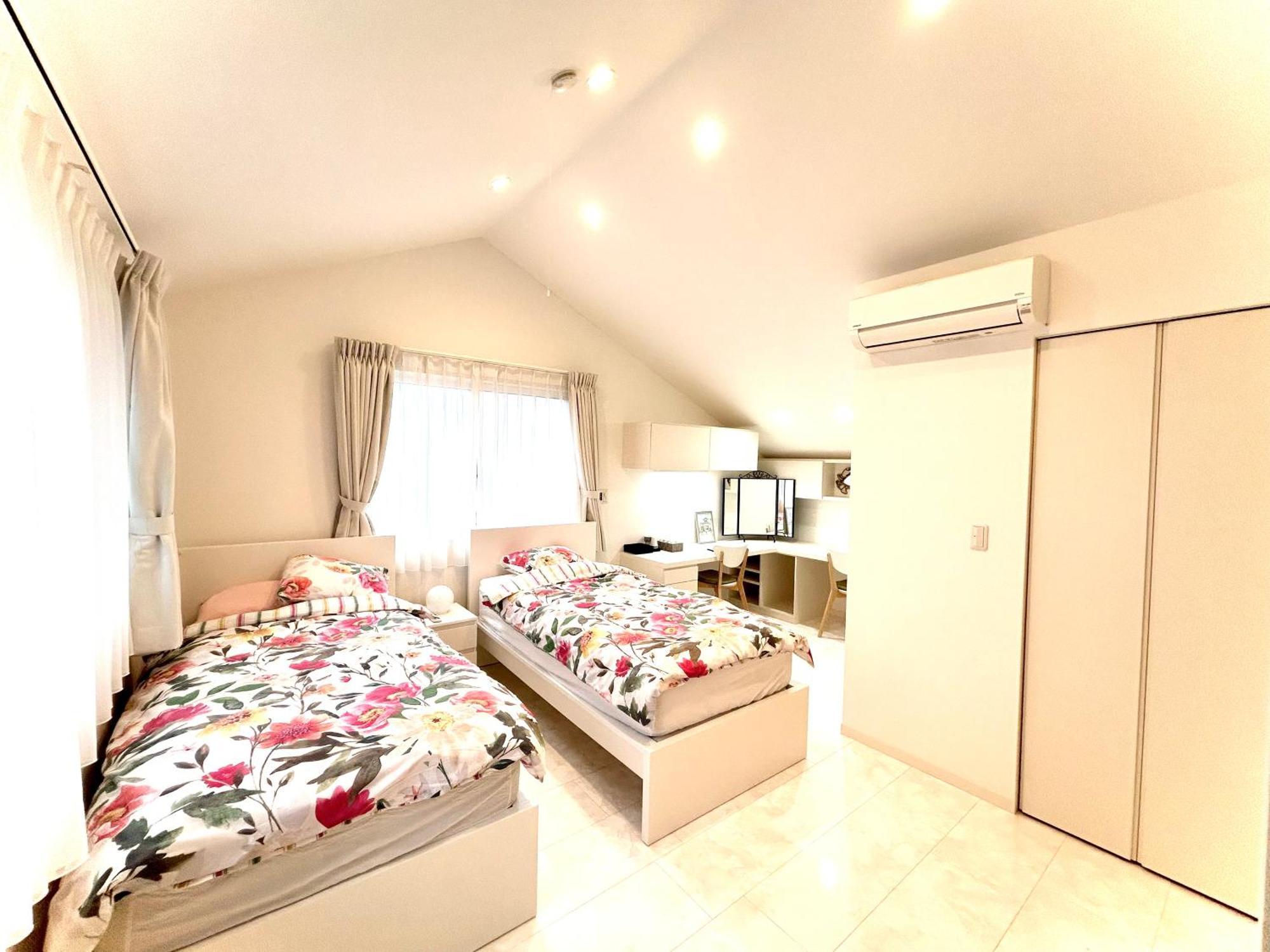 Large Twin Room