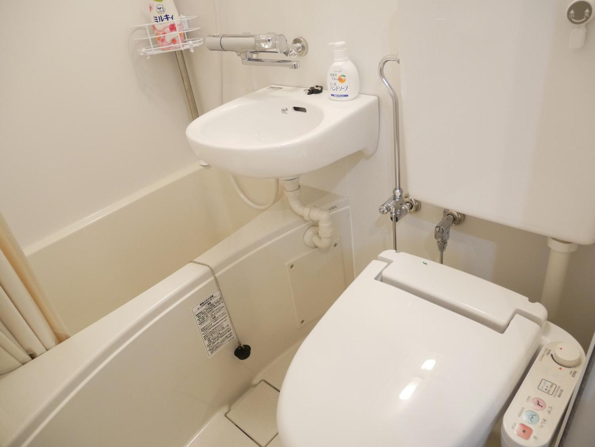 ツインルーム　専用バスルーム付