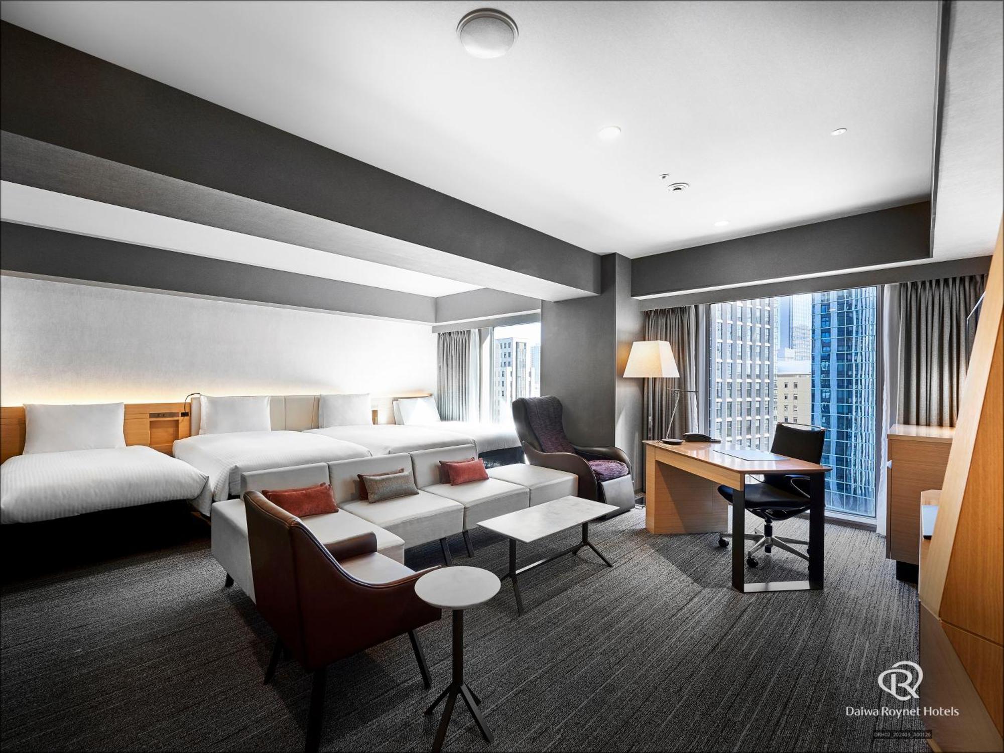 Junior Suite Non-Smoking Simmons Bed