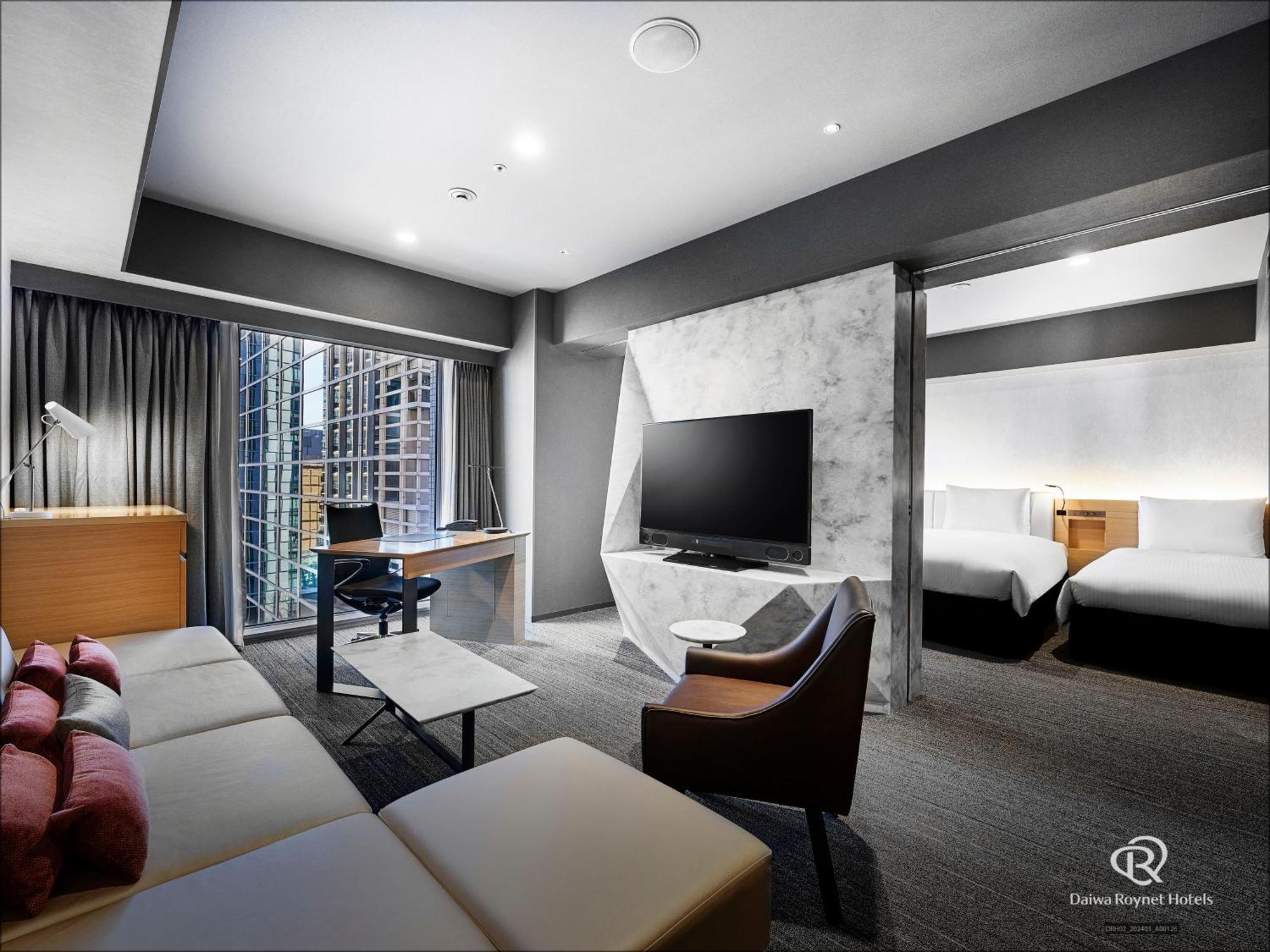 Junior Suite Non-Smoking Simmons Bed