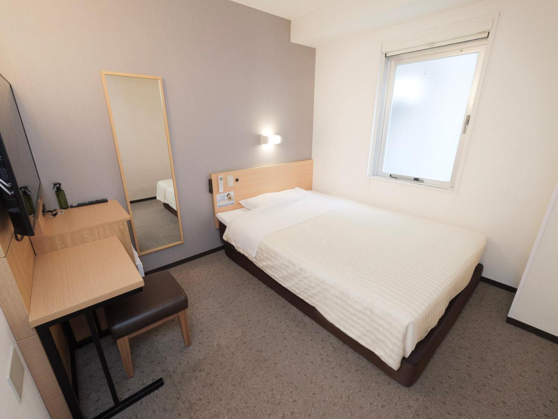 Standard Double Room Non-Smoking,1611155425:JPEG
