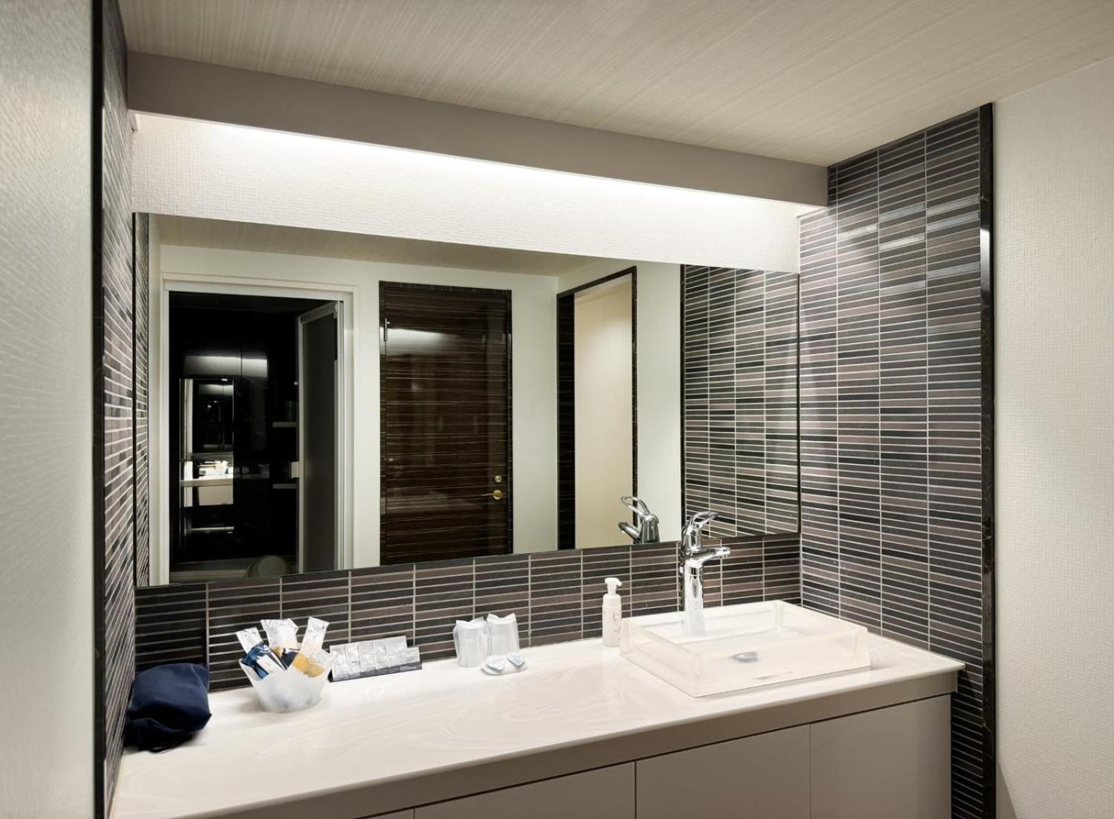 Deluxe Double Room,1624343446:JPEG