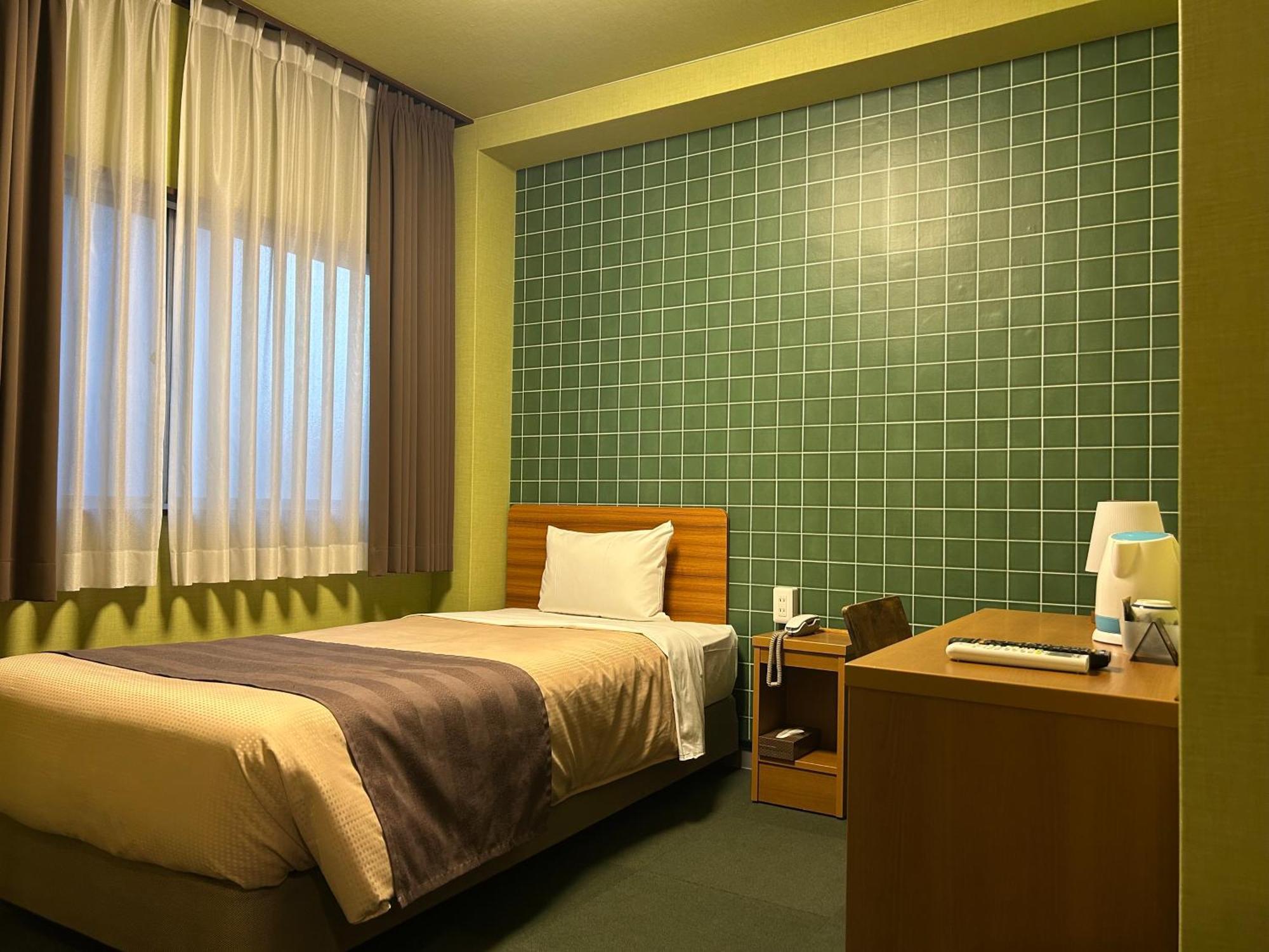 Single Room with Shared Bathroom - Non-Smoking,1631558185:JPEG