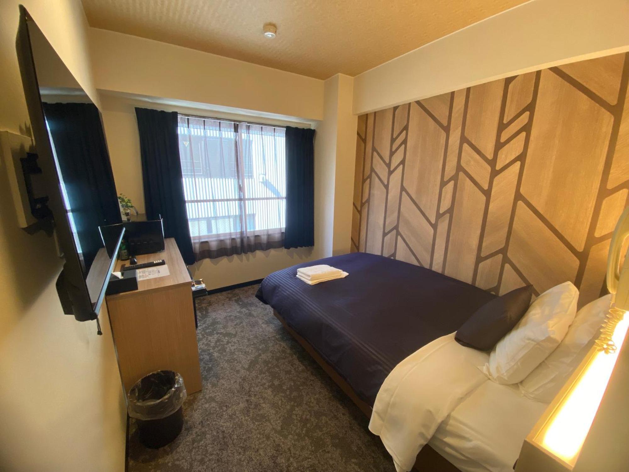 Double Room Small Double Bed Smoking,1646902374:JPEG