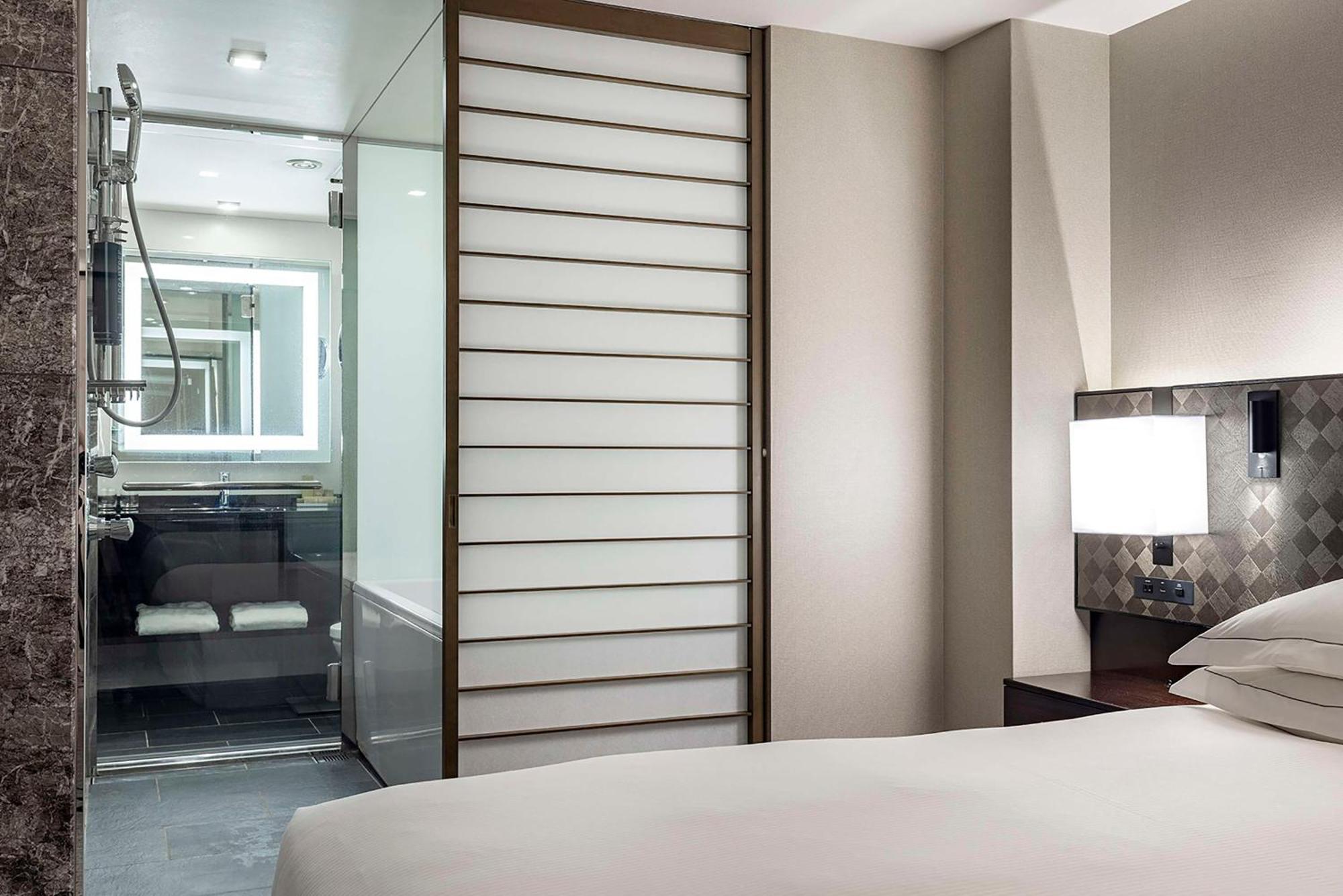 Executive Plus King Room,1657146995:JPEG