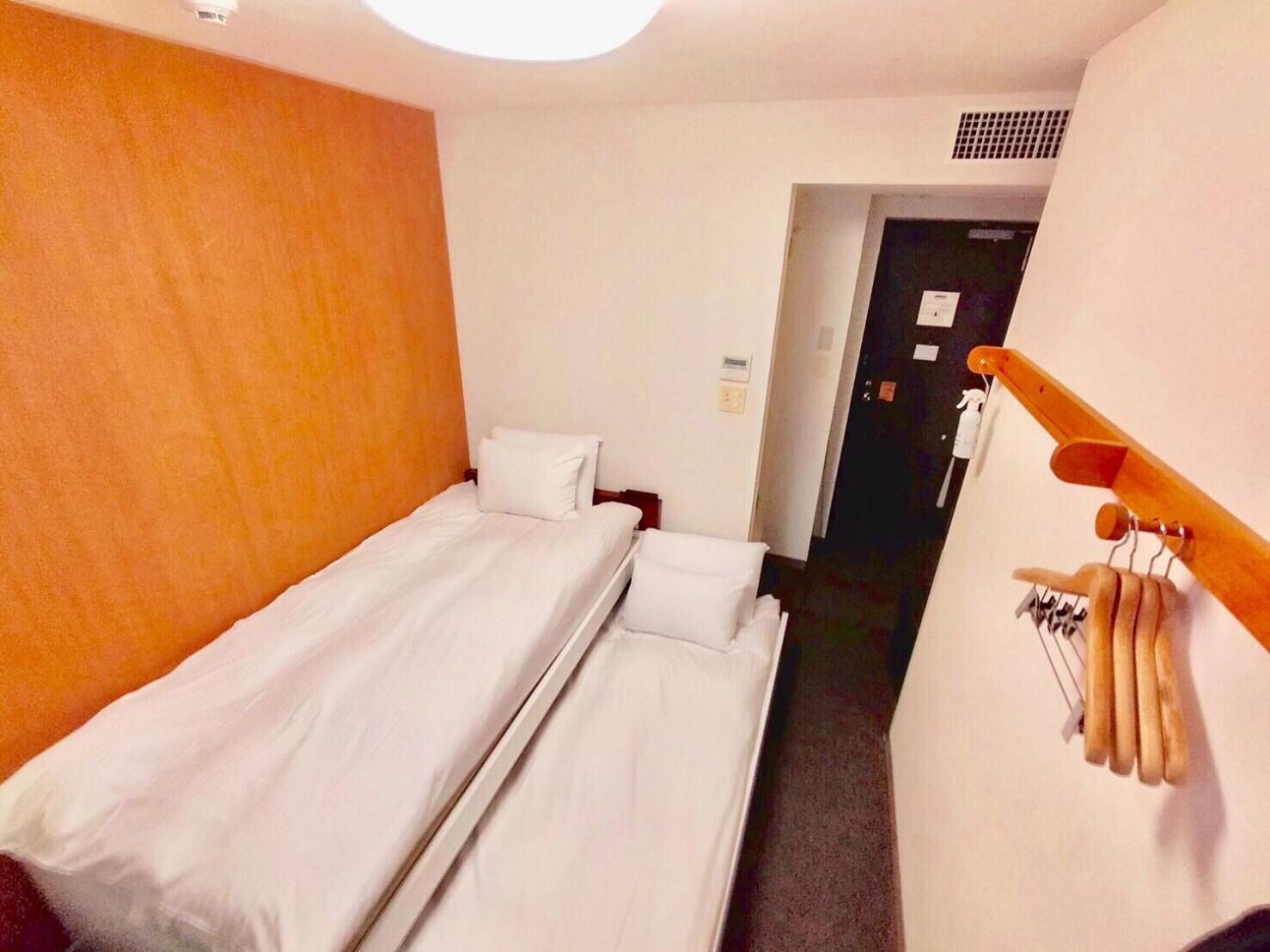 Small Twin Room Non-Smoking No Daily Cleaning,1473836383:JPEG