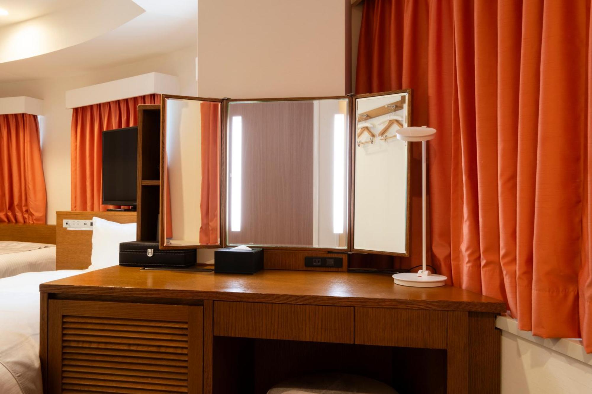 Ladies Single Room Non-Smoking
