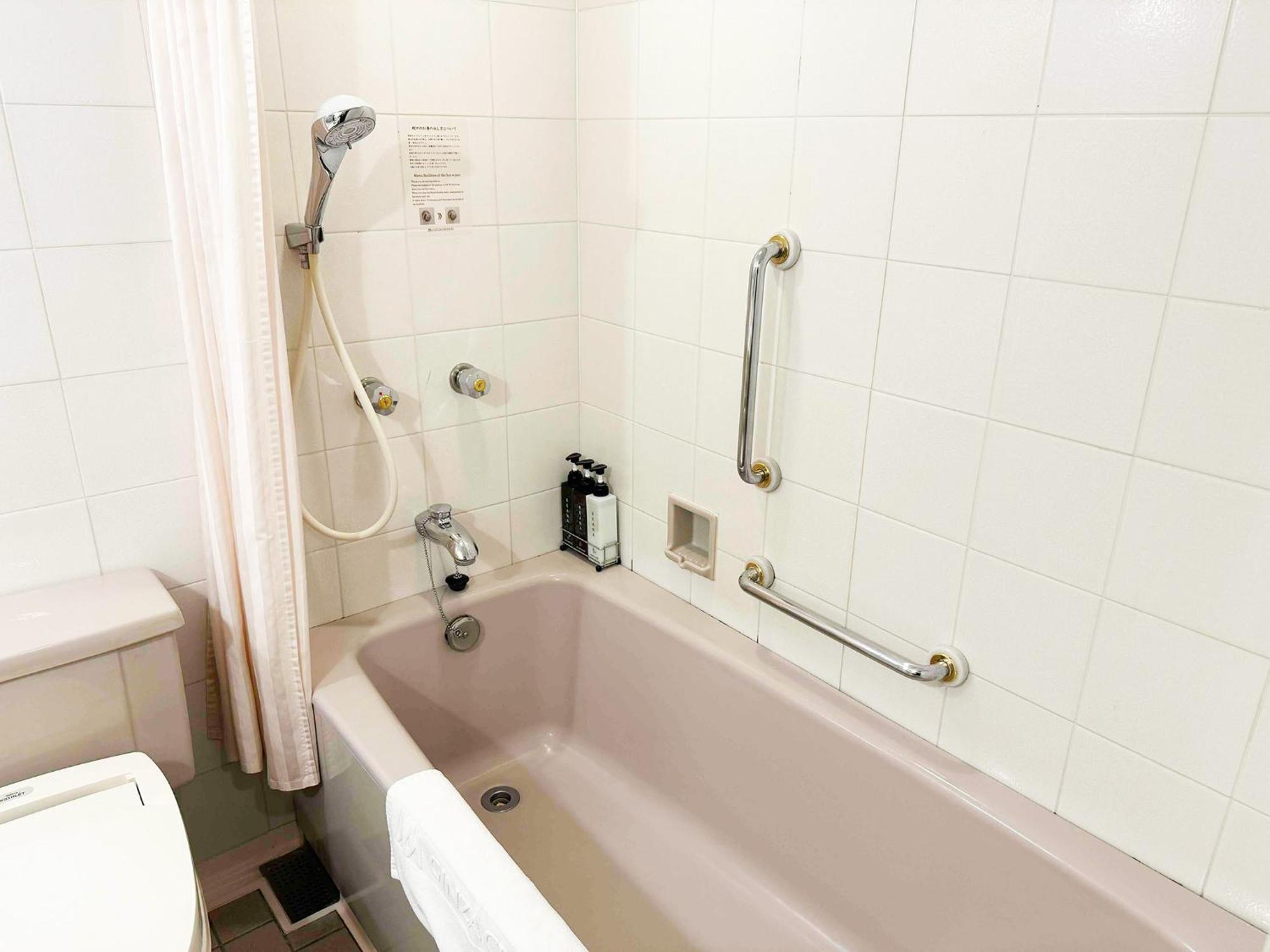 Quarto Standard com 2 Camas de Solteiro - Fumantes