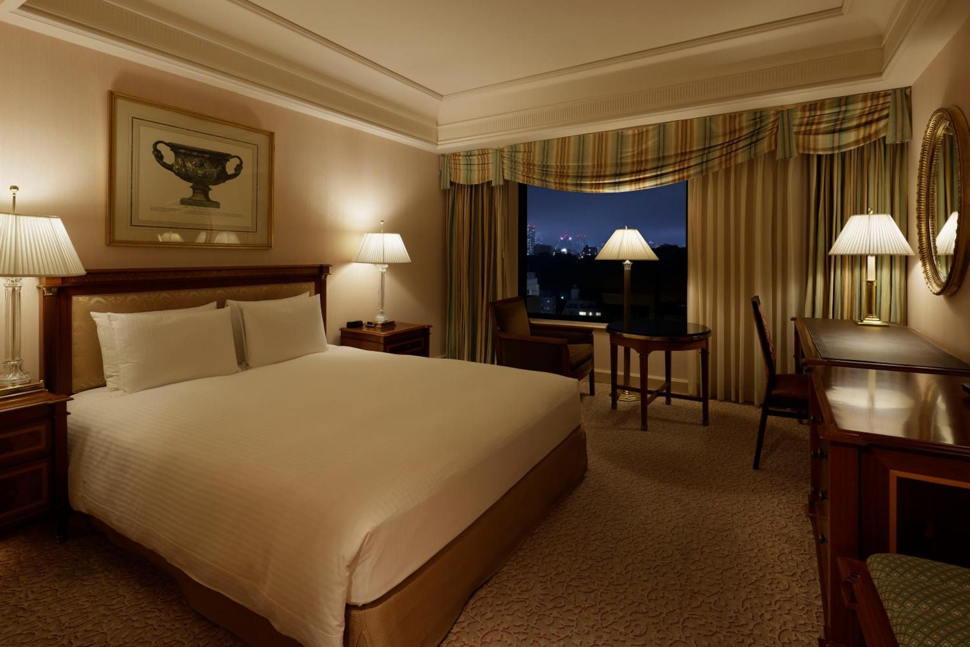 Deluxe Double Room Late Check 1600 Early Check-out 1000 Non-Smoking