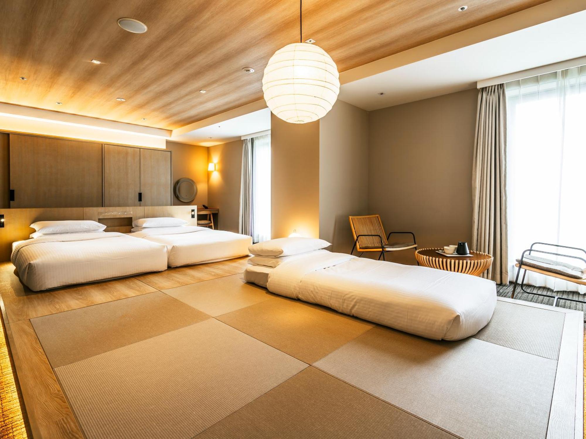 Modern Japanese-style Room  [No Smoking] Lounge Access Included