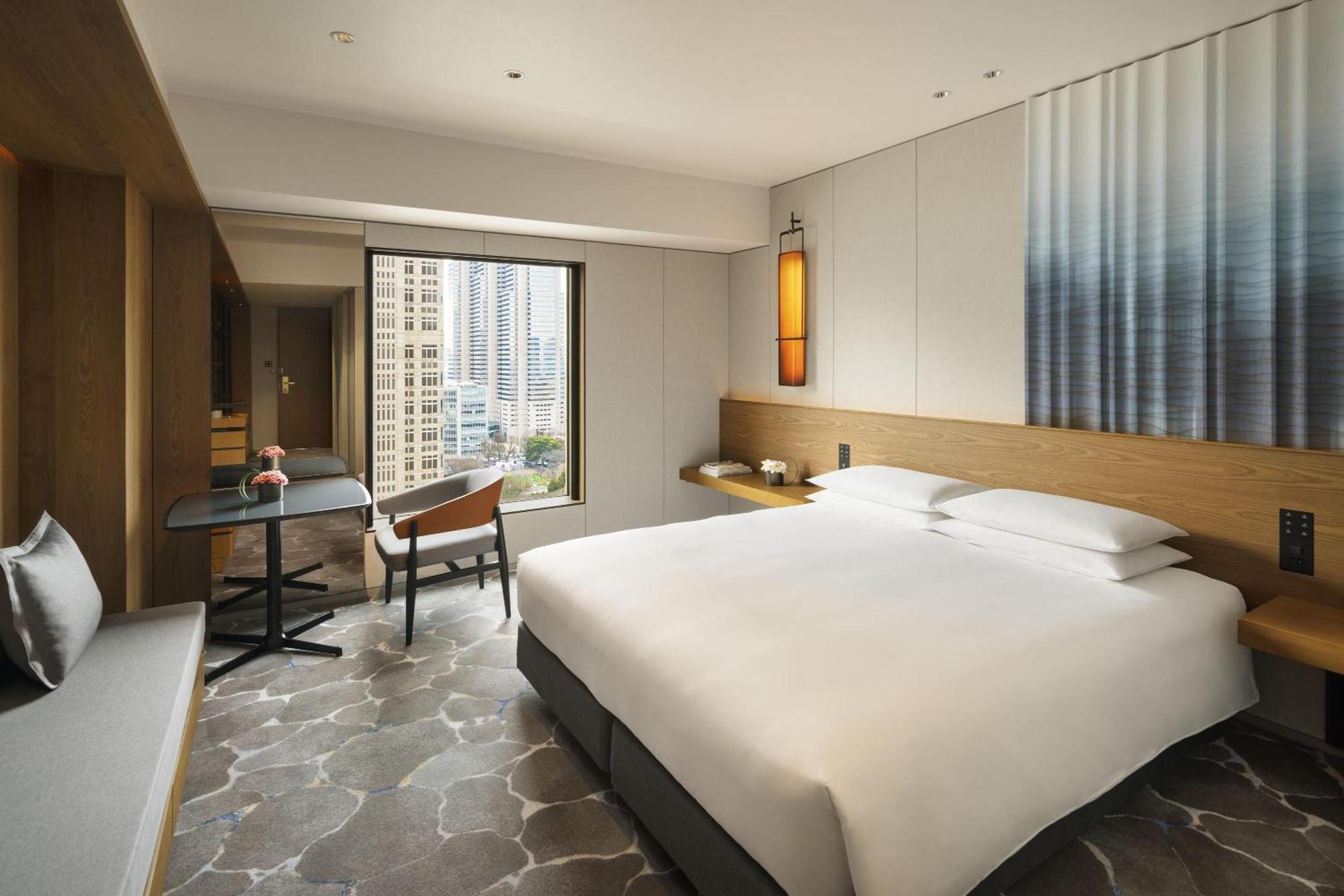 Deluxe King Room City View,1758544892:JPEG