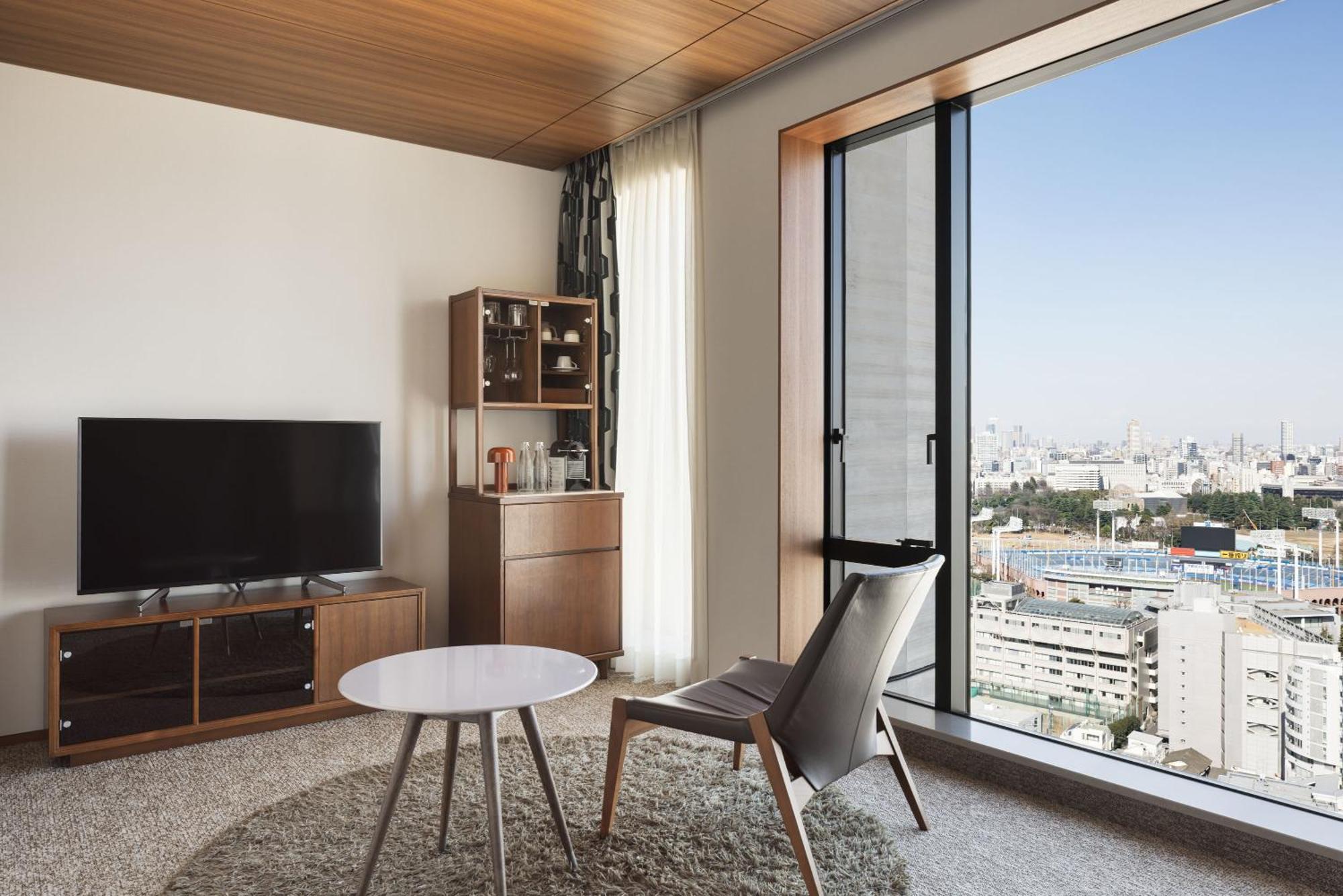 Standard Queen Room City View