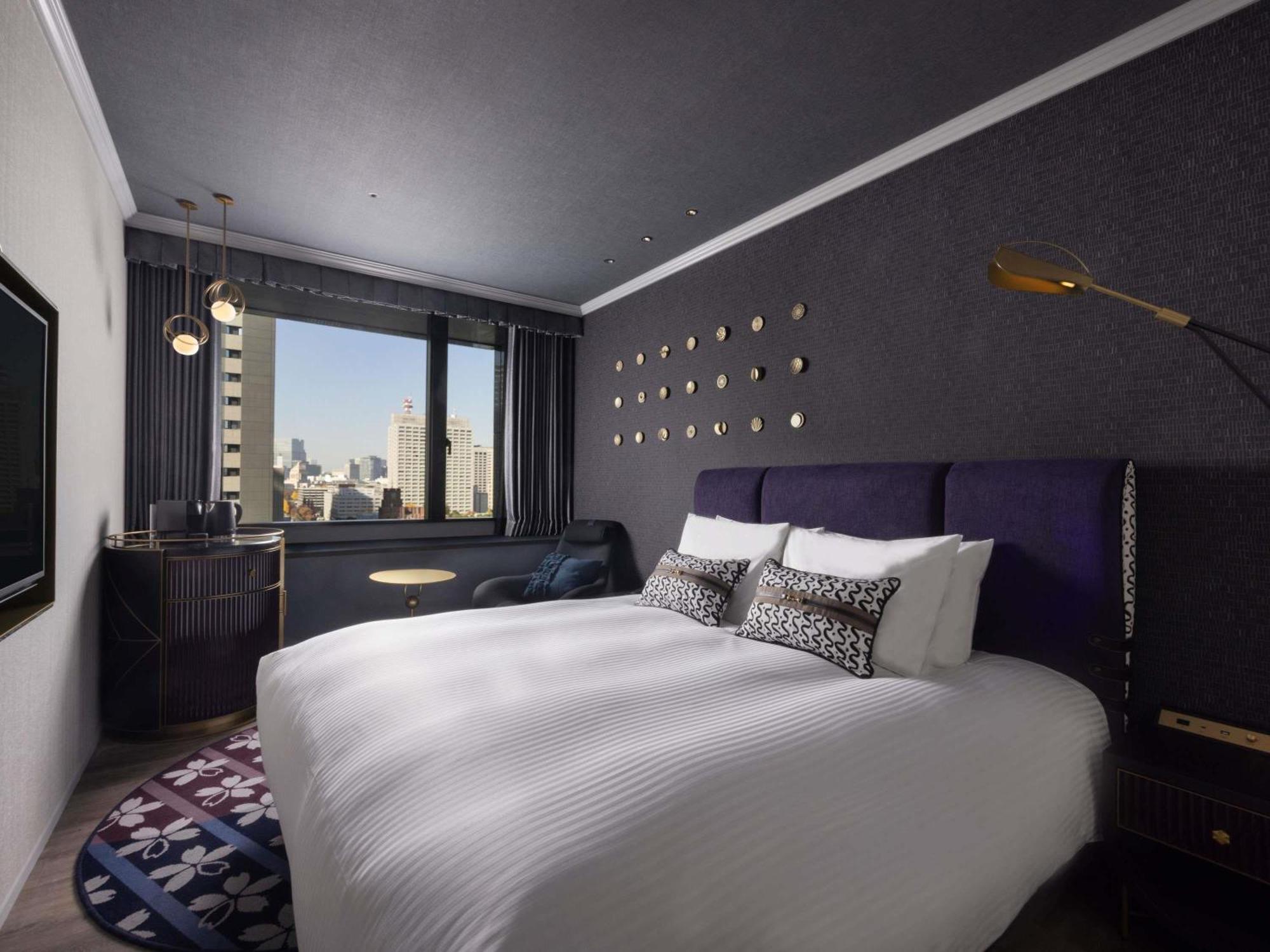 Privilege King Room Lounge Access