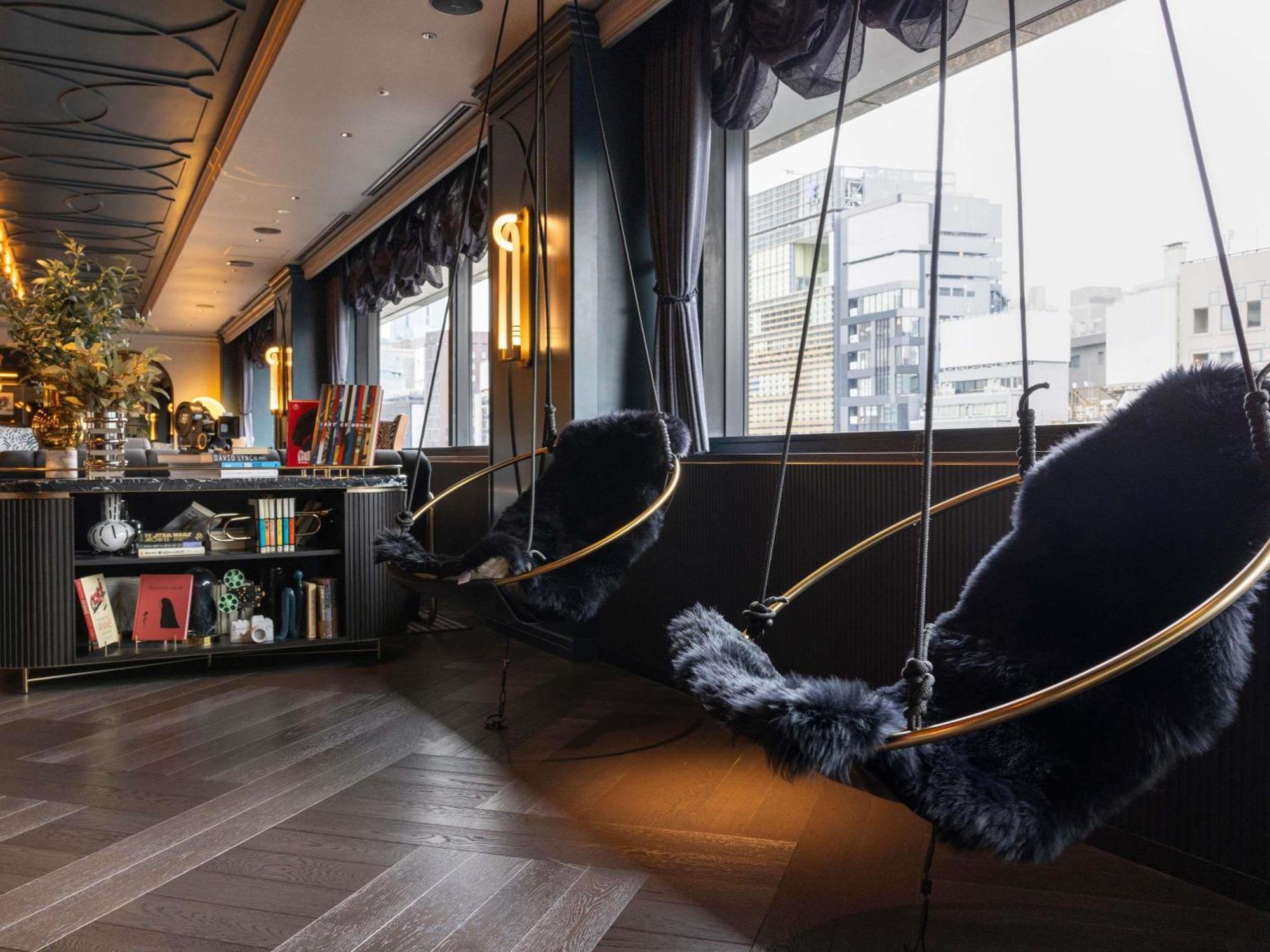 Privilege King Room Lounge Access