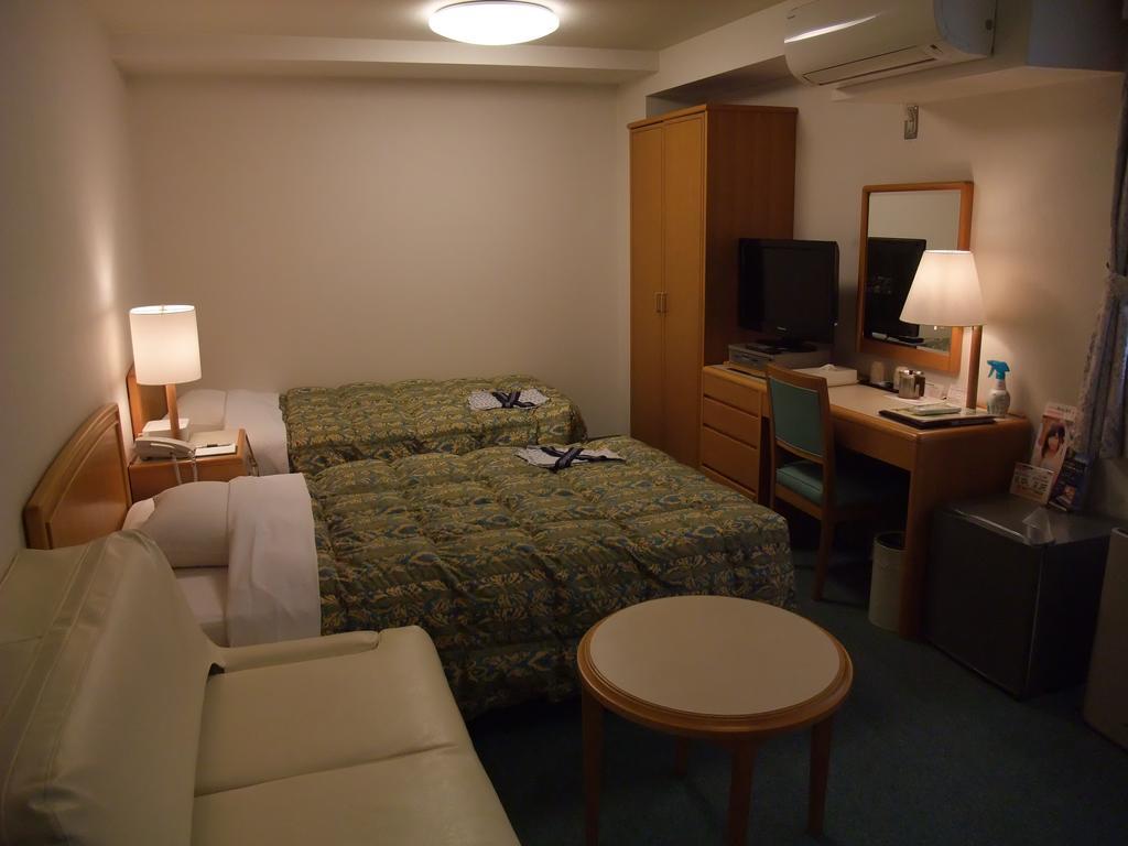 Twin Room B Non-Smoking,704119369:JPEG