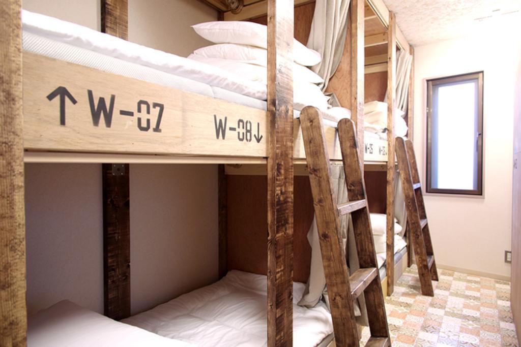 Bunk Bed Mixed Dormitory Room,432953940:JPEG