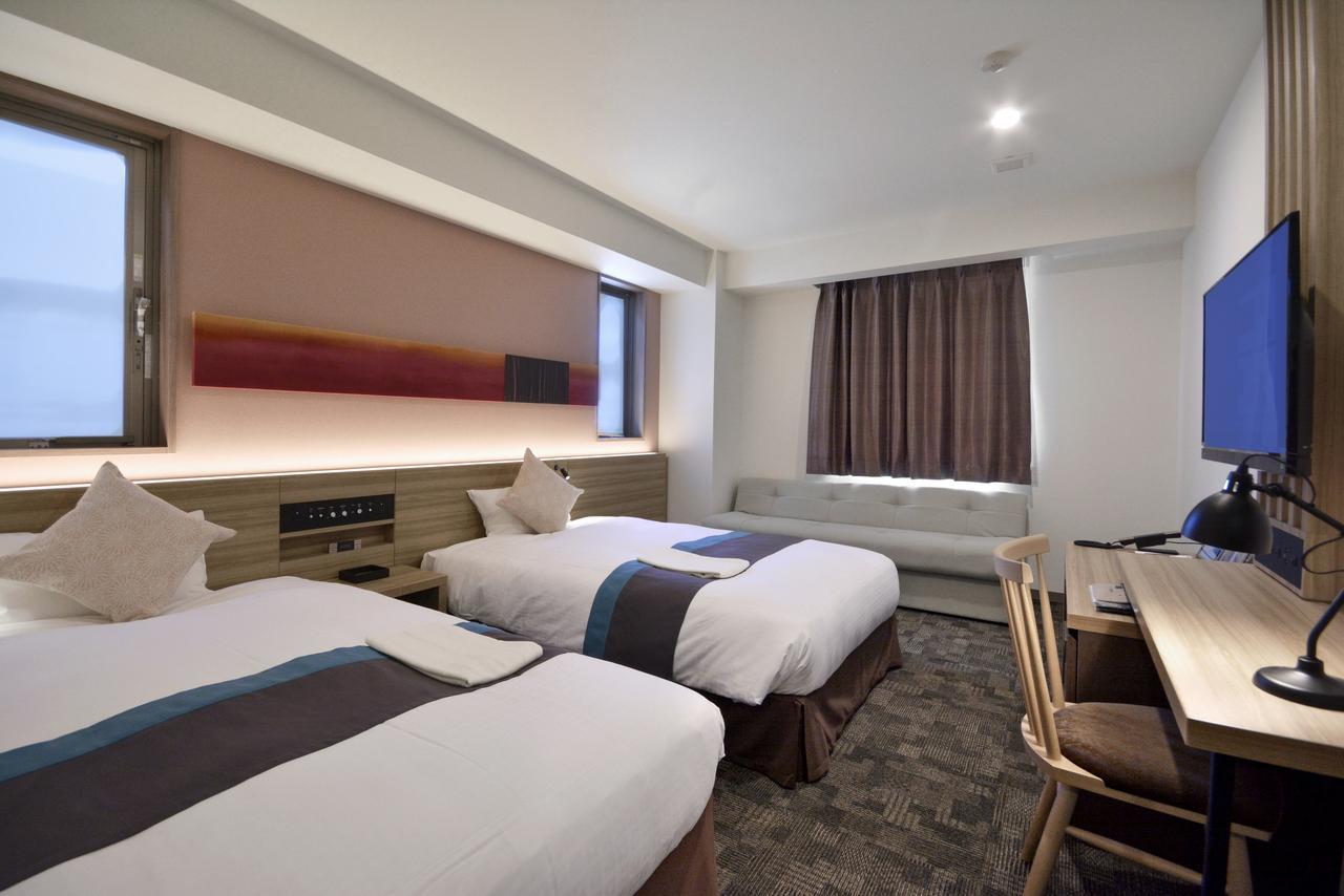 Triple Room,1283687428:JPEG