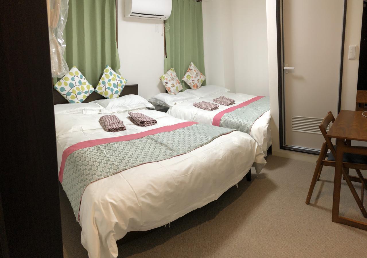 Vierpersoonskamer met Badkamer