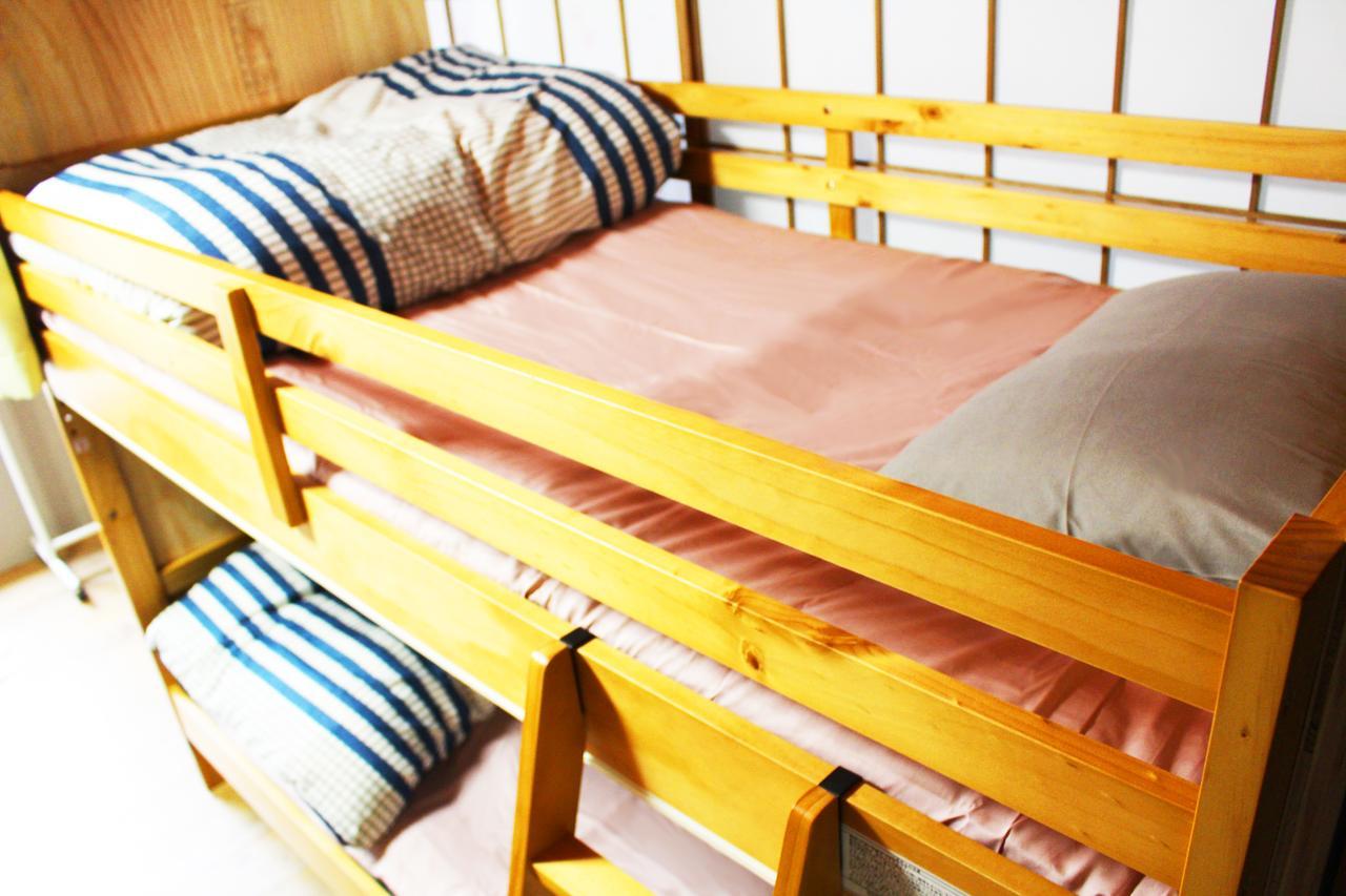 Bunk Bed Female Dormitory Room,655864779:JPEG