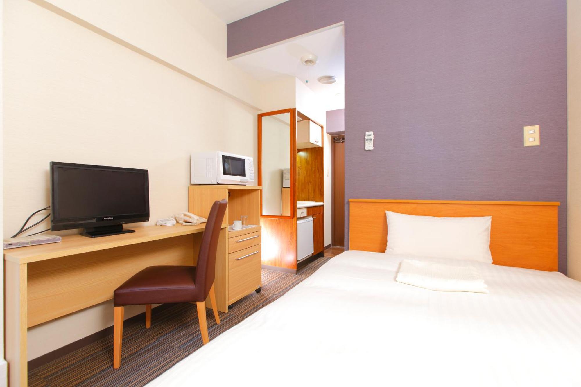 Standard Double Room with Small Double Bed - Lower Floor - Non-Smoking - House Keeping is Optional with Additional Cost,687586599:JPEG