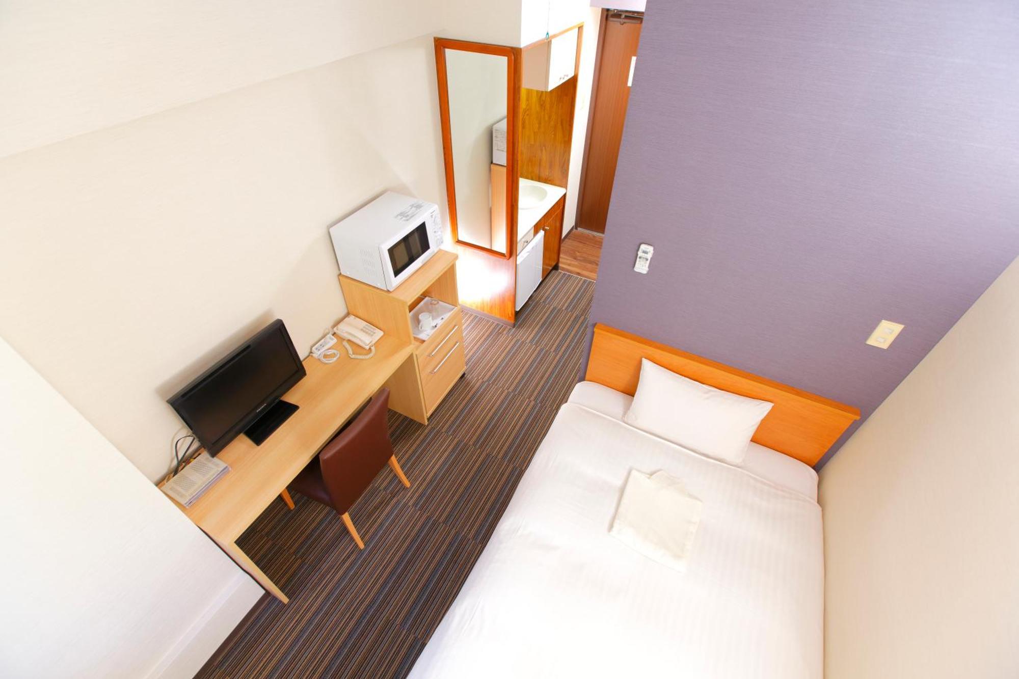 Standard Double Room Small Double Bed Smoking House Keeping is Optional Additional Cost,687586401:JPEG