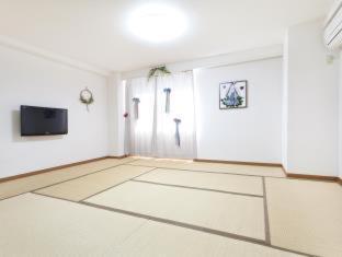 Japanese-Style Family Room,1213793338:JPEG