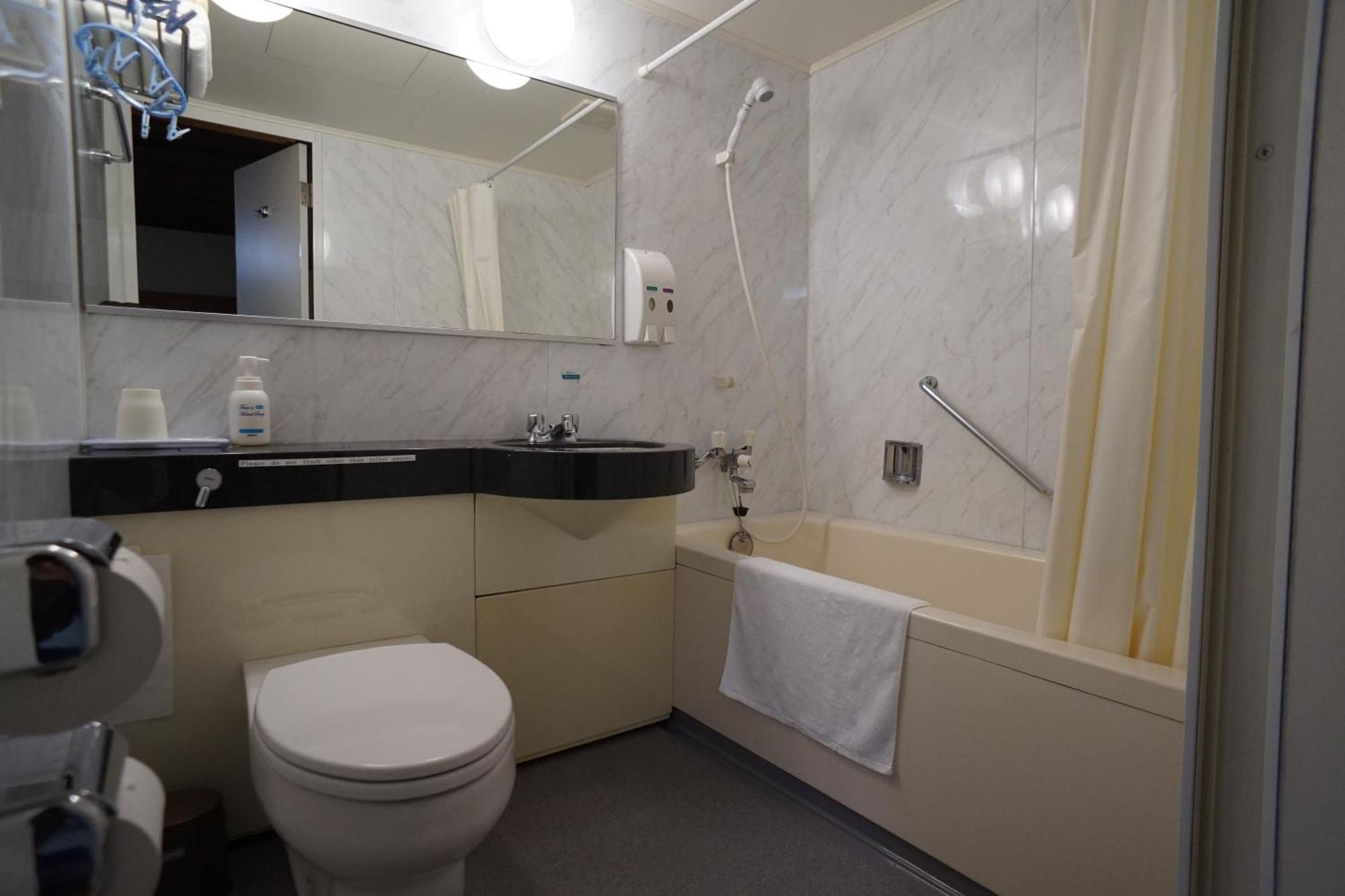 Deluxe Double or Twin Room,706998724:JPEG