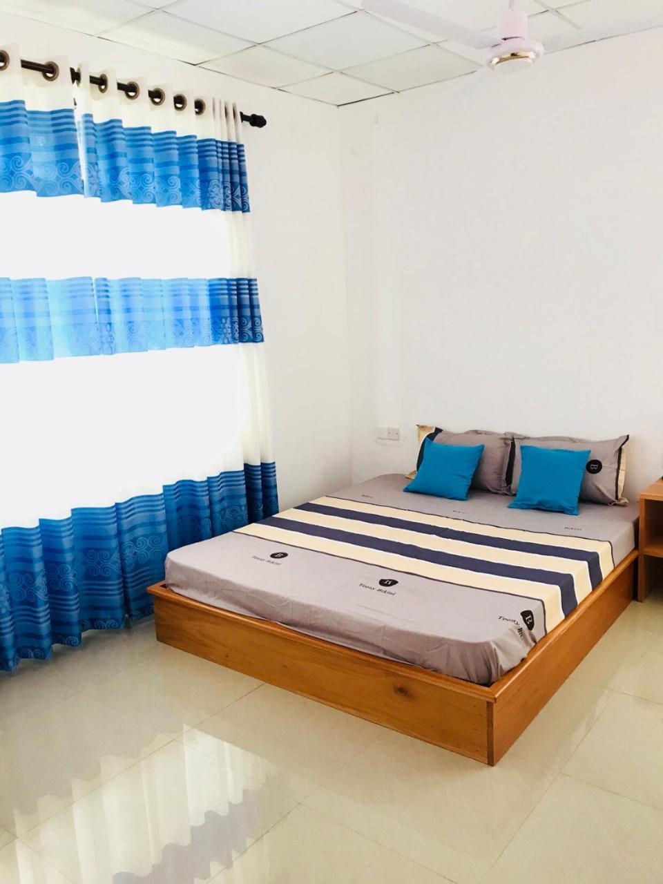 Twin Room,1537694422:JPEG