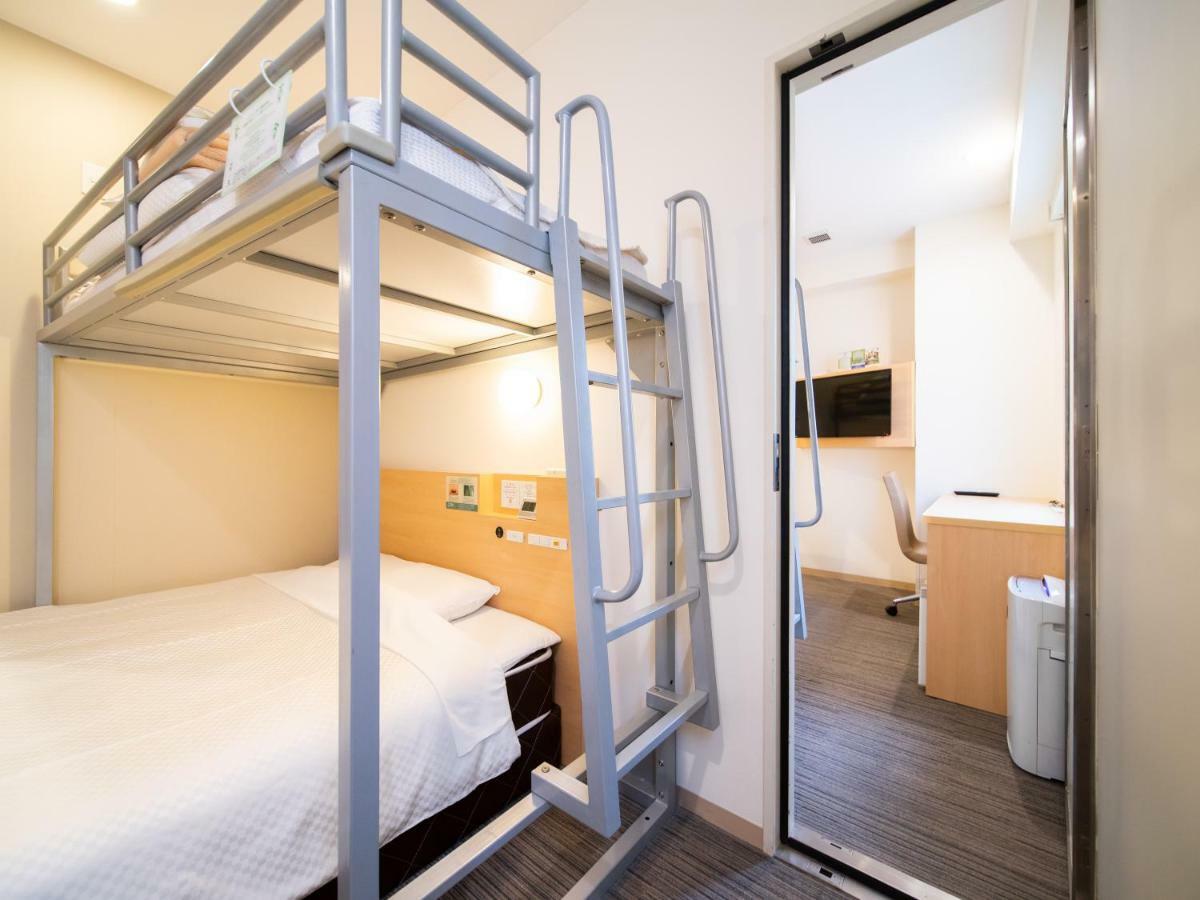2 Habitaciones Dobles Comunicadas con cama elevada - Para no fumadores